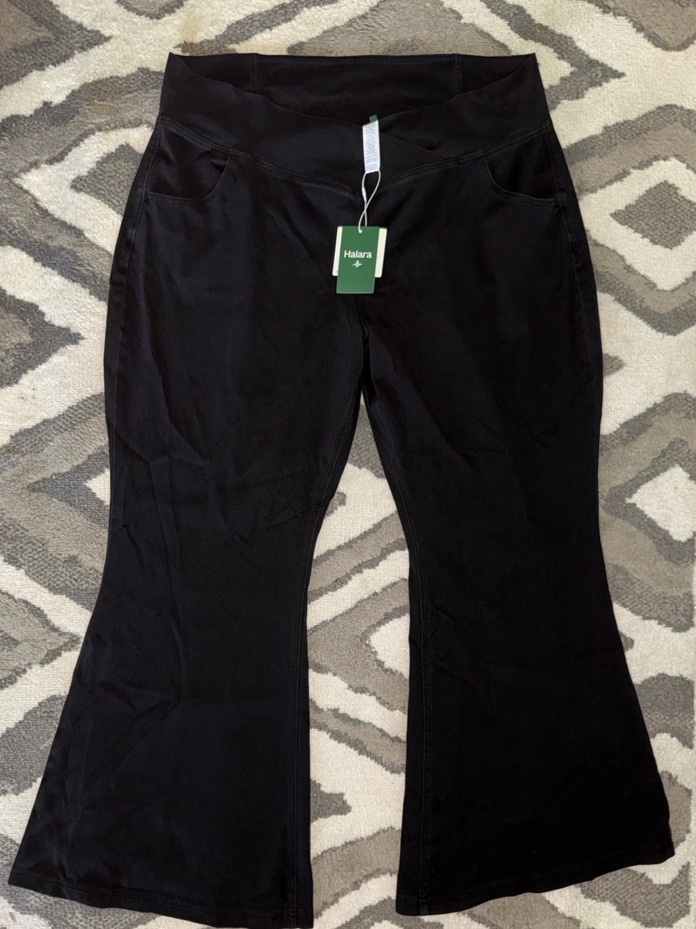 HALARA Black Flared Active Pants with Pockets